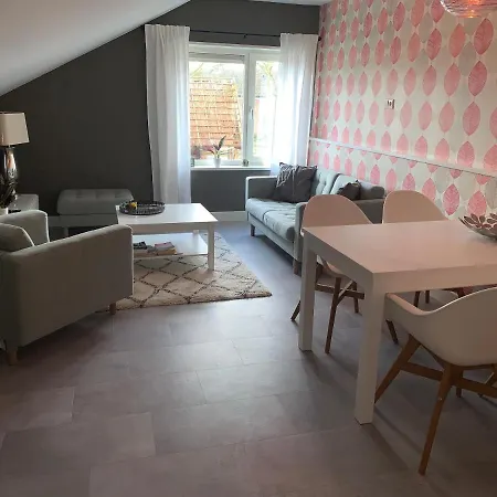 Op Zestien * Hippolytushoef